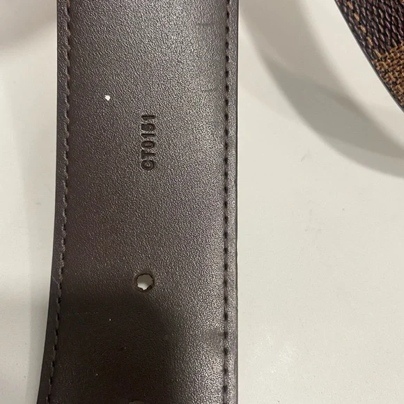 Louis Vuitton belt - Picture 10 of 10